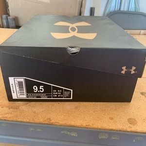 1 pair under armour boots